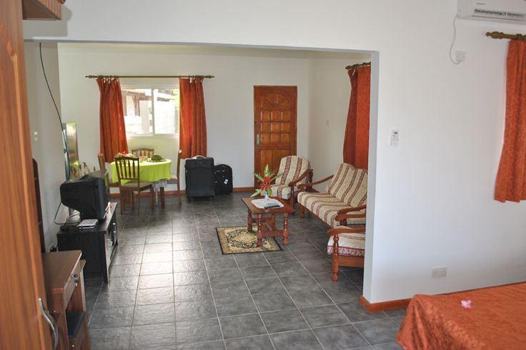 Rowsvilla Guest House Beau Vallon  Eksteriør billede